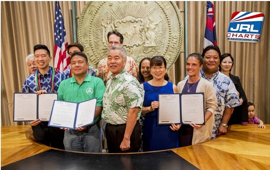Hawaii Gov. David Ige Signs Law adding Gender Option to State-Issued IDs