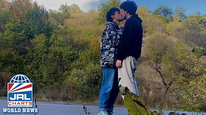 Gay Couple Posts Tragic Photo Before Jumping to their Deaths-LGBT News-2022-26-10-jrl charts